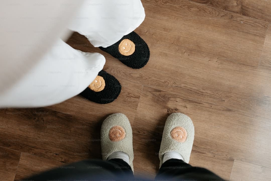 电影《长安的荔枝》发布“一骑红尘”正片片段及饭制版手绘海报 尽显浪漫诗意与深入涵义